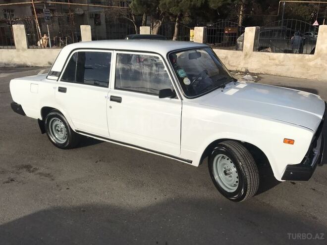 LADA (VAZ) 2107 2005, 178,000 km - 1.6 л - Bakı