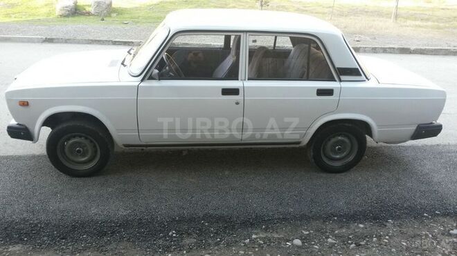 LADA (VAZ) 2107 2009, 98,400 km - 1.6 l - Yevlax