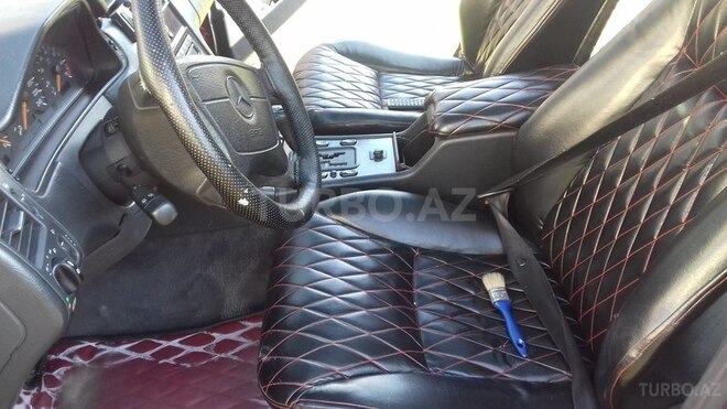Mercedes E 230 1996, 350,000 km - 2.3 l - Zaqatala