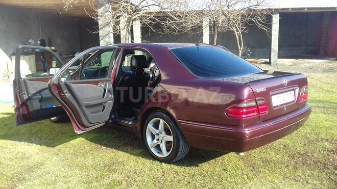 Mercedes E 230 1996, 350,000 km - 2.3 l - Zaqatala
