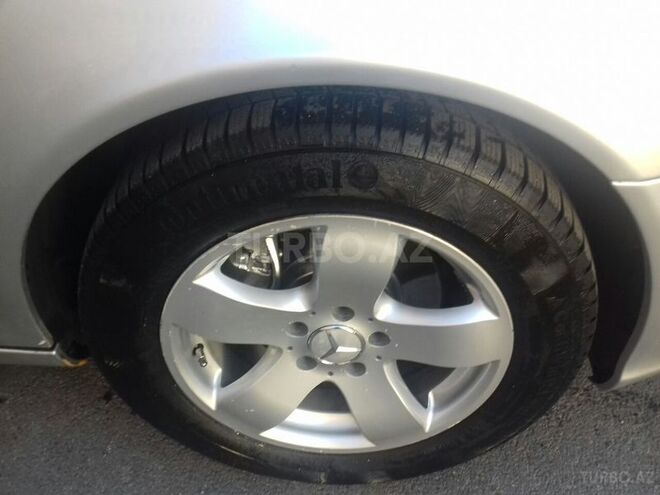 Mercedes E 220 2004, 278,000 km - 2.2 л - Bakı
