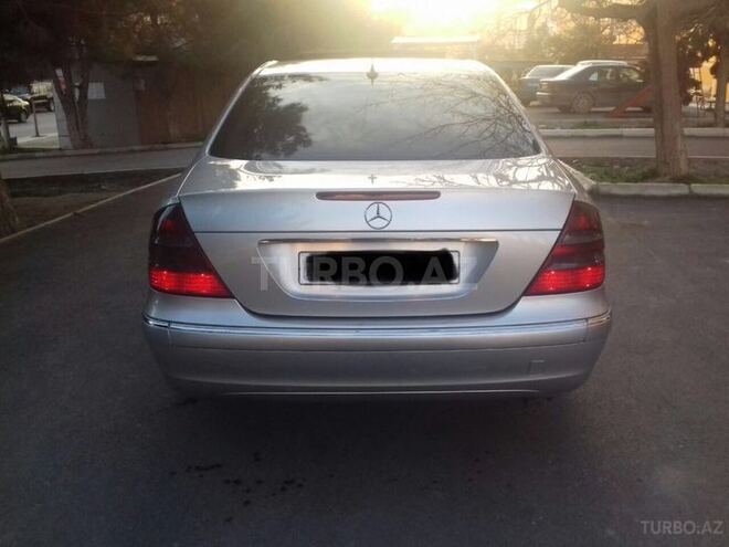 Mercedes E 220 2004, 278,000 km - 2.2 л - Bakı