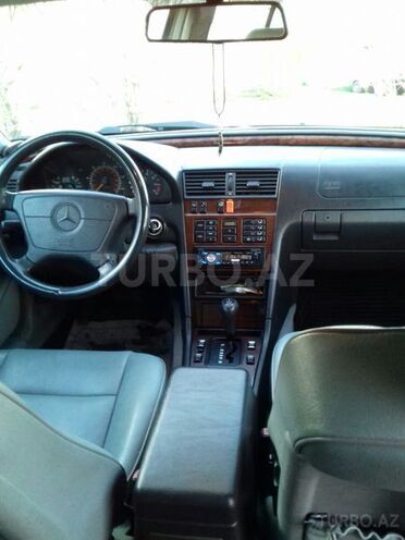 Mercedes C 220 1995, 218,000 km - 2.2 l - Bakı