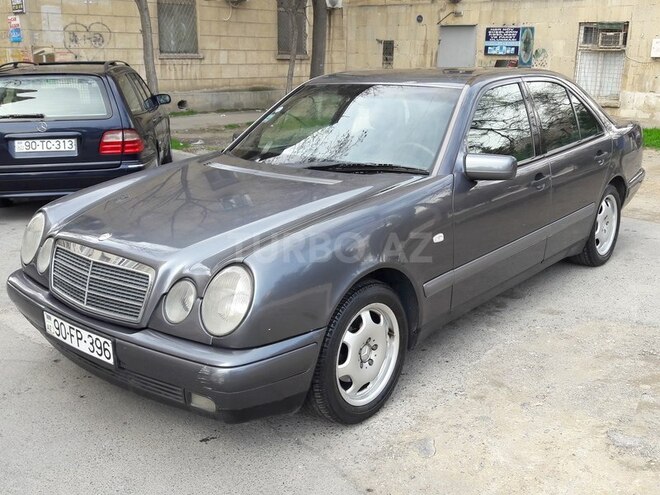 Mercedes E 200 1997, 270,000 km - 2.0 l - Bakı