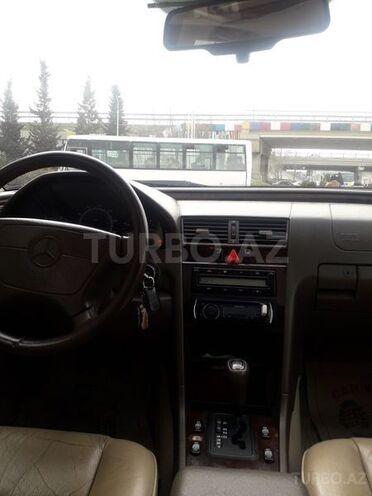 Mercedes C 230 1997, 300,000 km - 2.3 л - Bakı