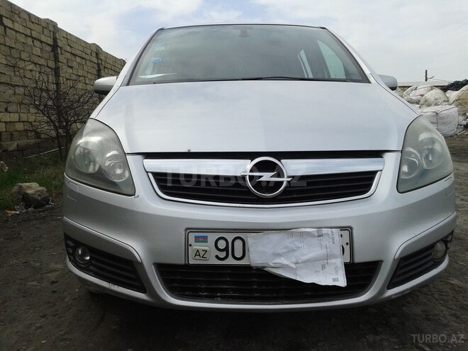 Opel Zafira 2006, 220,000 km - 2.2 l - Sumqayıt