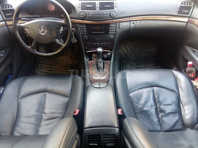 Mercedes E 220 2004, 215,662 km - 2.2 л - Şirvan