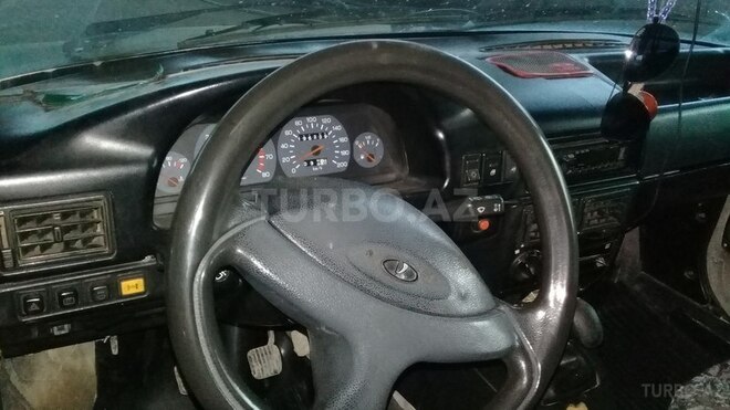 IJ 2126 Oda 2004, 1,200 km - 1.7 l - Salyan