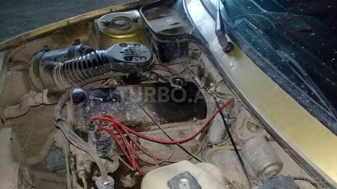 IJ 2126 Oda 2004, 1,200 km - 1.7 l - Salyan