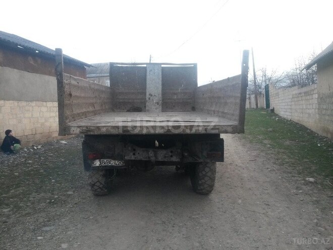 ZIL 131 1991, 400,000 km - 4.5 l - Quba