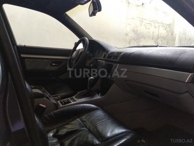 BMW 525 2000, 210,000 km - 2.5 л - Gəncə