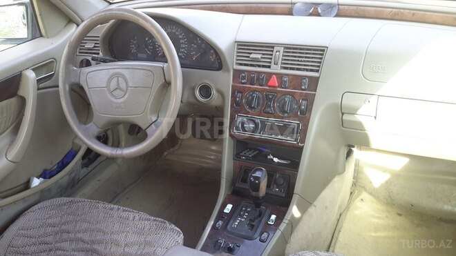 Mercedes C 280 1997, 333,330 km - 2.8 l - Qazax