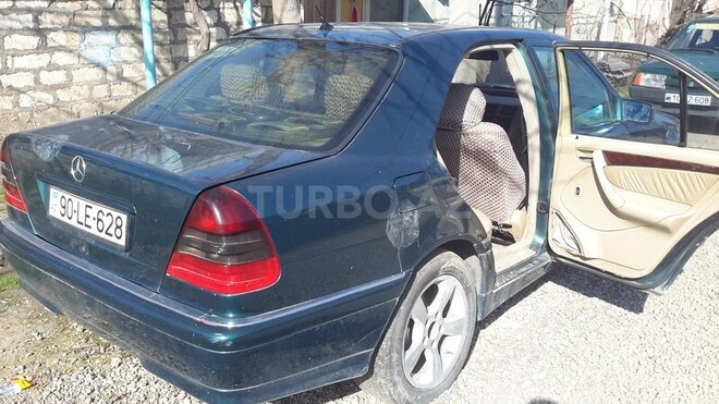 Mercedes C 280 1997, 333,330 km - 2.8 l - Qazax