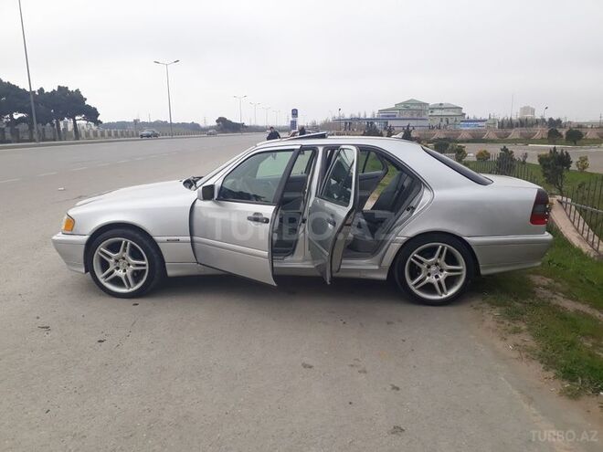 Mercedes C 280 1999, 200,000 km - 2.8 l - Bakı