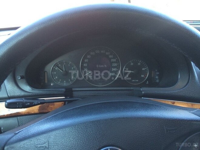 Mercedes E 220 2002, 240,705 km - 2.2 l - Bakı