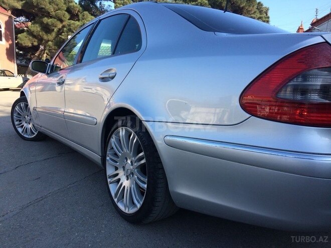 Mercedes E 220 2002, 240,705 km - 2.2 l - Bakı