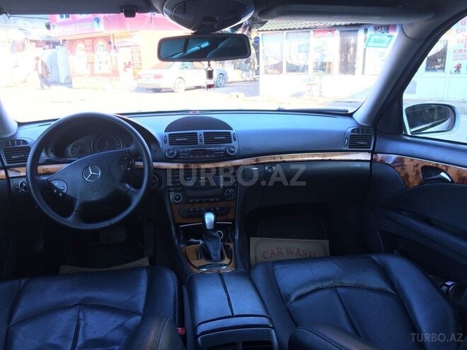 Mercedes E 220 2002, 240,705 km - 2.2 l - Bakı
