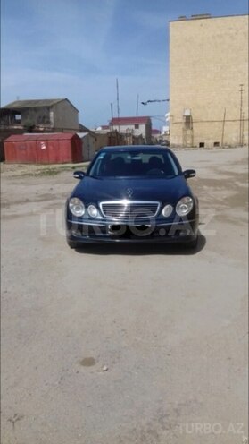 Mercedes E 220 2003, 226,000 km - 2.2 л - Bakı