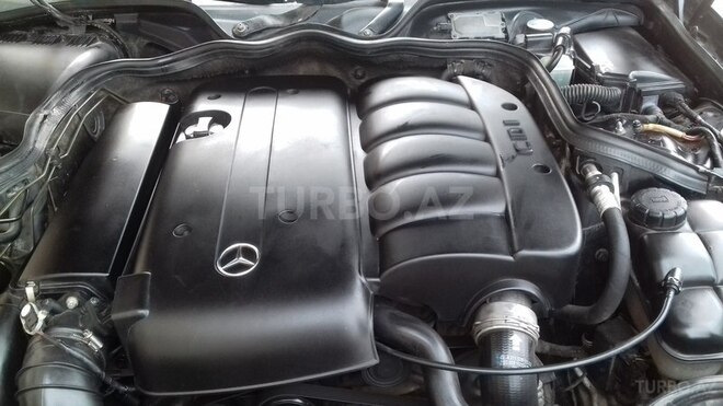 Mercedes E 220 2003, 226,000 km - 2.2 л - Bakı