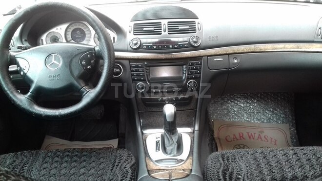 Mercedes E 220 2003, 226,000 km - 2.2 л - Bakı