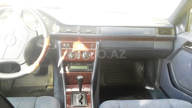 Mercedes E 300 1994, 400,000 km - 3.0 l - Bakı