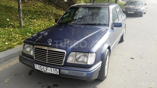 Mercedes E 300 1994, 400,000 km - 3.0 l - Bakı