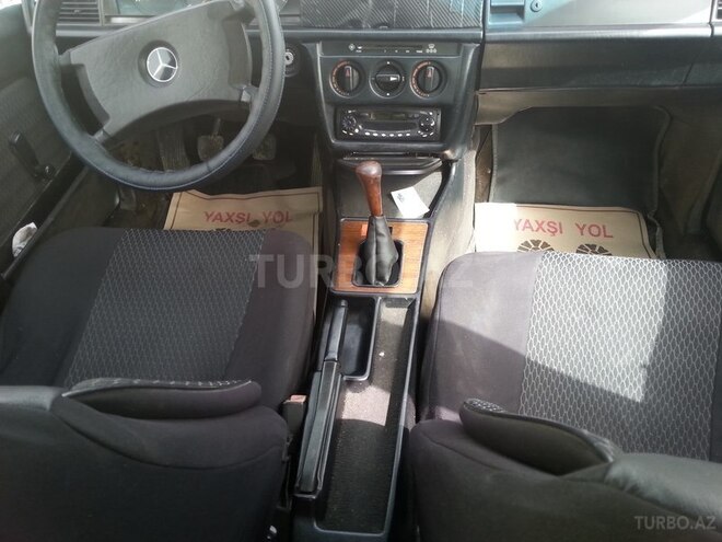 Mercedes 190 1990, 352,000 km - 2.0 l - Bakı