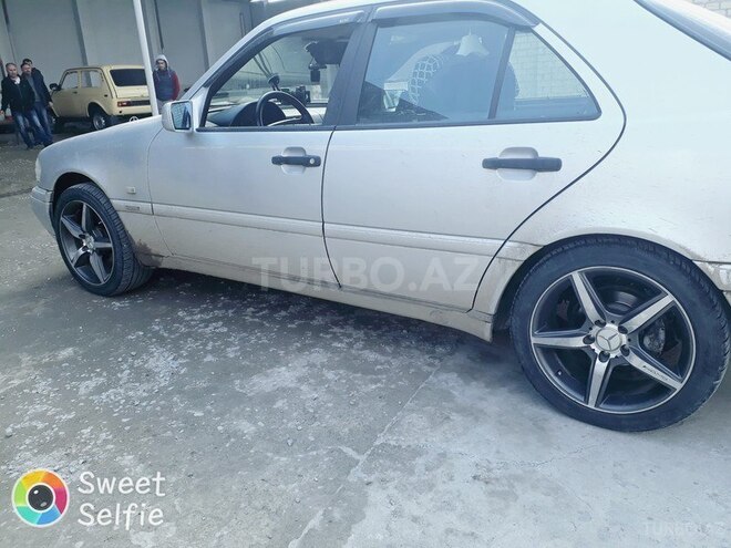 Mercedes C 180 1997, 318,000 km - 1.8 l - Gəncə