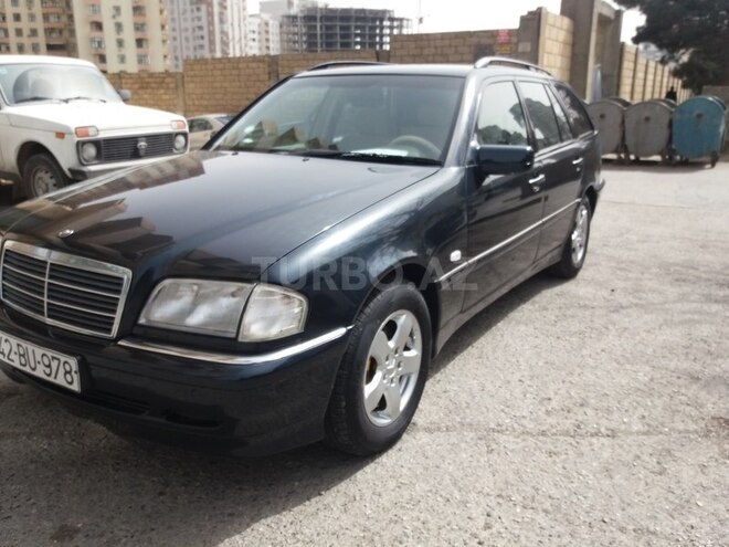 Mercedes C 220 1998, 318,000 km - 2.2 l - Bakı