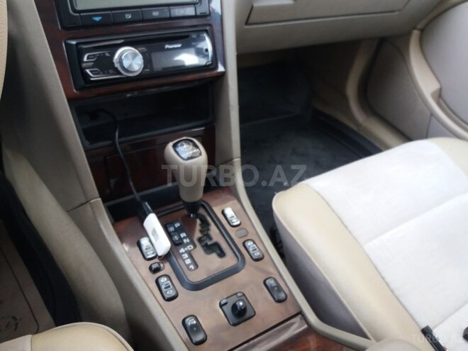 Mercedes C 220 1998, 318,000 km - 2.2 l - Bakı