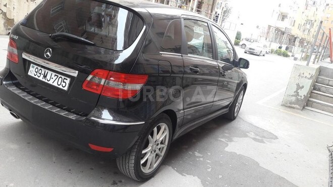 Mercedes B 170 2011, 60,000 km - 1.7 л - Bakı