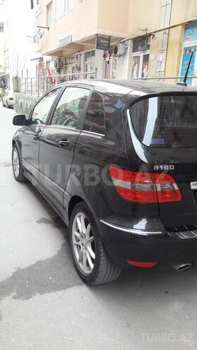 Mercedes B 170 2011, 60,000 km - 1.7 л - Bakı