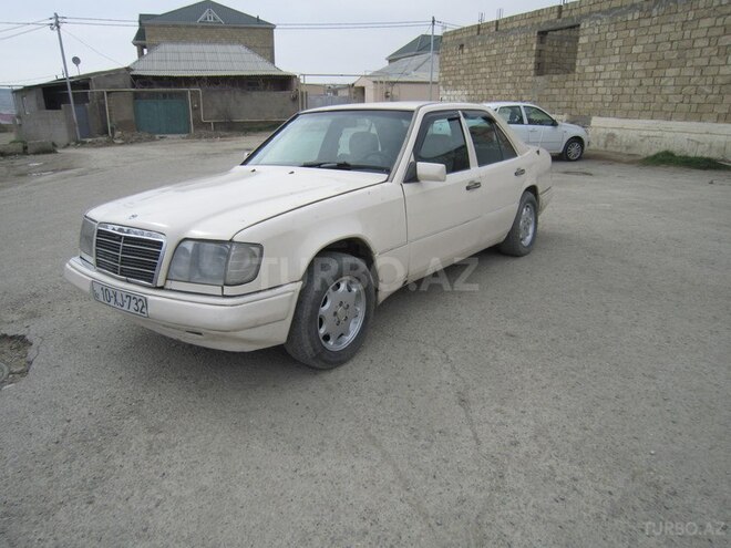 Mercedes E 250 1994, 391,200 km - 2.5 l - Bakı
