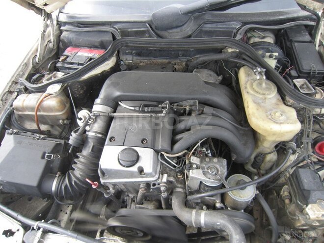 Mercedes E 250 1994, 391,200 km - 2.5 l - Bakı