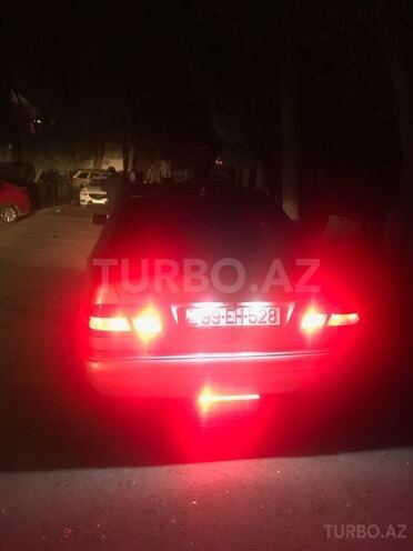 Mercedes E 230 1997, 342,000 km - 2.3 l - Bakı