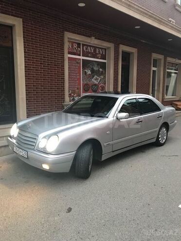 Mercedes E 230 1997, 342,000 km - 2.3 l - Bakı