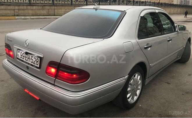Mercedes E 230 1997, 342,000 km - 2.3 l - Bakı