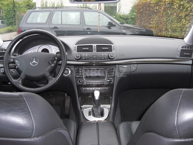 Mercedes E 220 2004, 256,875 km - 2.2 л - Şirvan