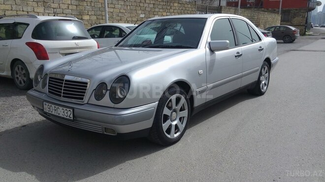 Mercedes E 230 1997, 280,000 km - 2.3 l - Bakı