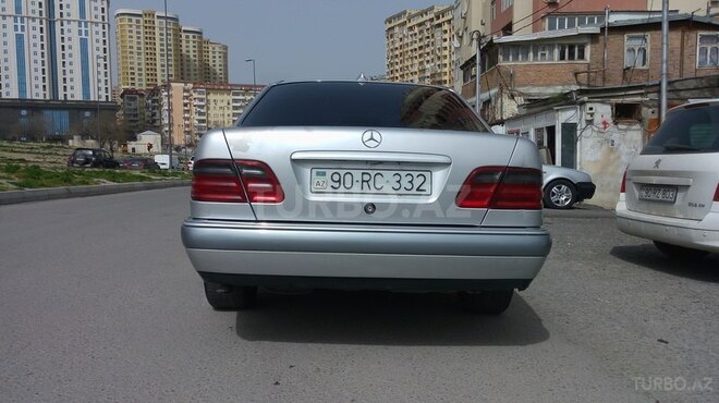 Mercedes E 230 1997, 280,000 km - 2.3 l - Bakı