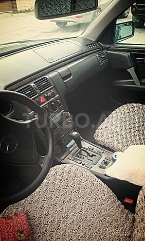 Mercedes E 220 1998, 695,000 km - 2.2 l - Bakı
