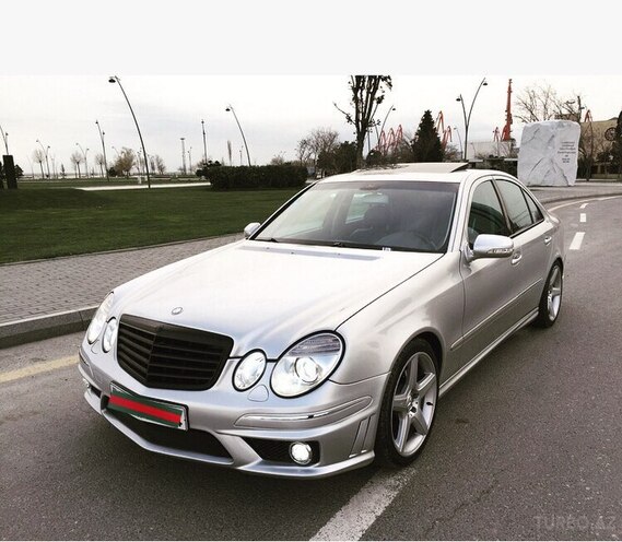 Mercedes E 240 2002, 242,000 km - 2.4 l - Bakı