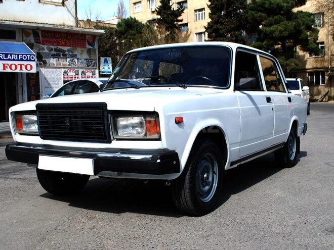 LADA (VAZ) 2107 2005, 256,000 km - 1.6 l - Bakı