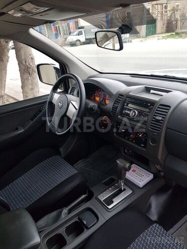 Nissan Navara 2012, 190,000 km - 2.5 л - Bakı