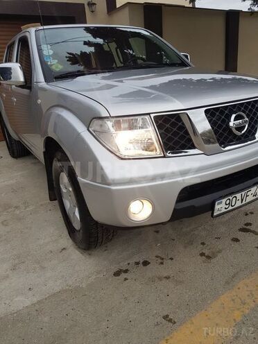 Nissan Navara 2012, 190,000 km - 2.5 л - Bakı
