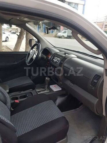 Nissan Navara 2012, 190,000 km - 2.5 л - Bakı
