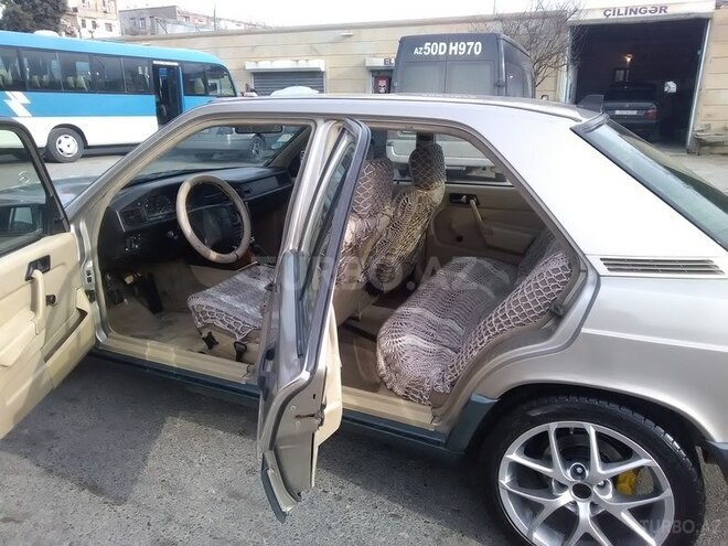 Mercedes 190 1991, 324,316 km - 1.8 l - Sumqayıt