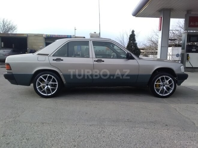 Mercedes 190 1991, 324,316 km - 1.8 l - Sumqayıt