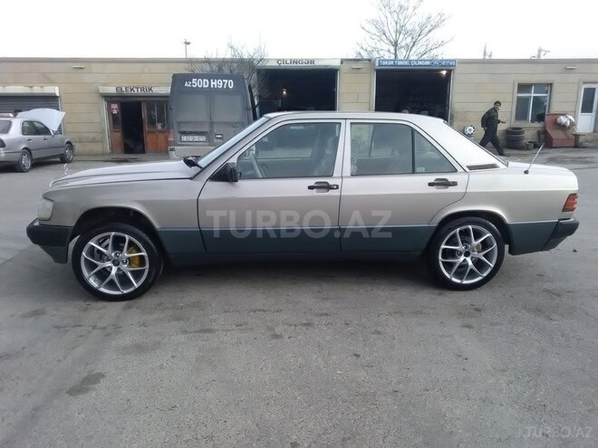 Mercedes 190 1991, 324,316 km - 1.8 l - Sumqayıt