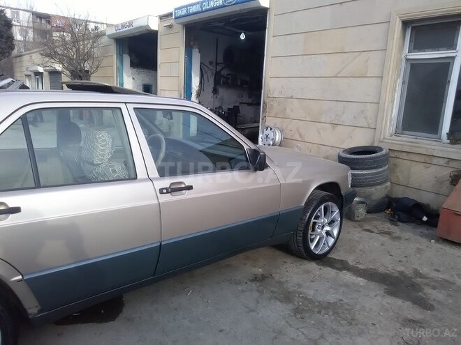 Mercedes 190 1991, 324,316 km - 1.8 l - Sumqayıt